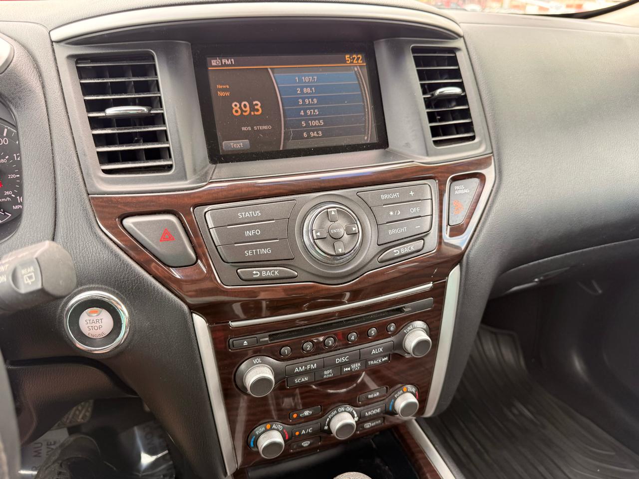 Nissan Pathfinder 2WD 4dr SL 2013