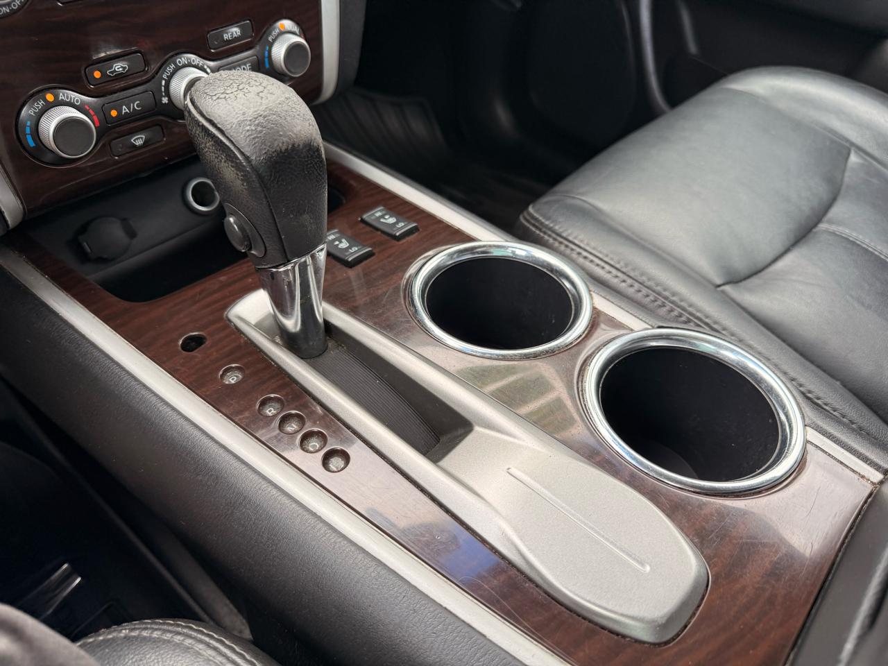 Nissan Pathfinder 2WD 4dr SL 2013