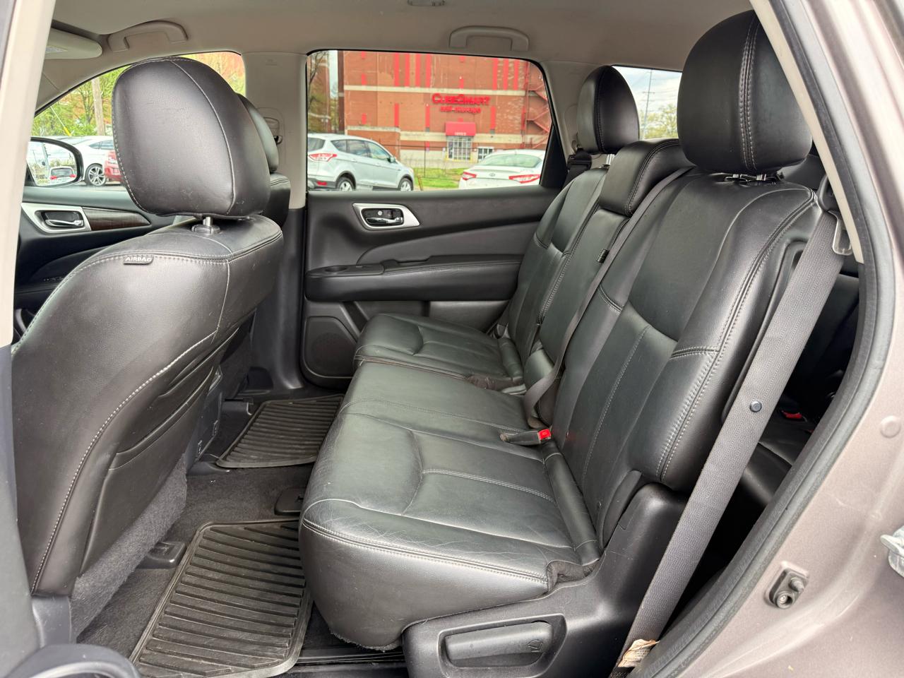 Nissan Pathfinder 2WD 4dr SL 2013