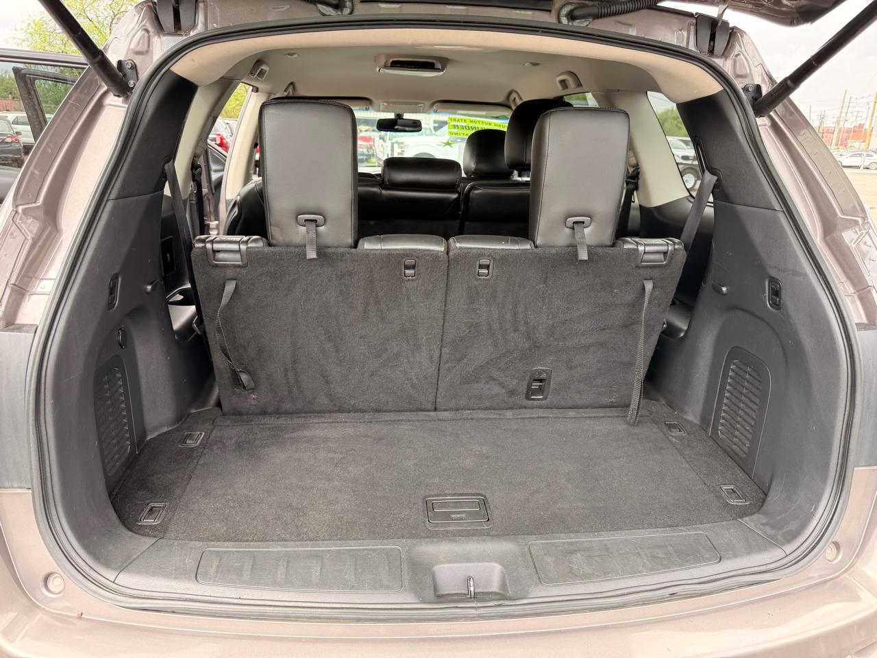 Nissan Pathfinder 2WD 4dr SL 2013