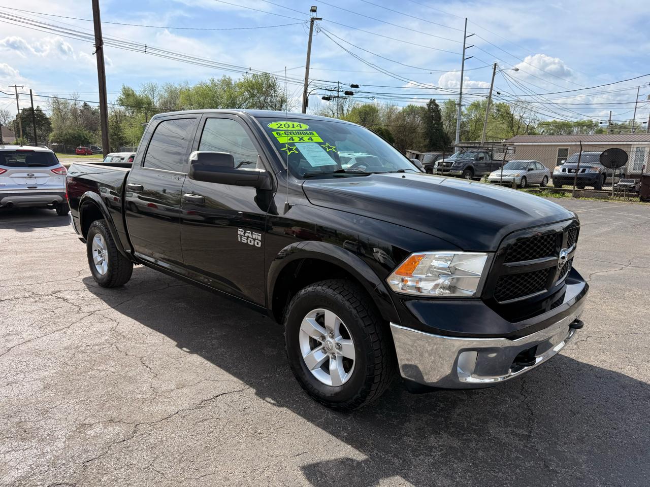RAM 1500 4WD Crew Cab 140.5" Outdoorsman 2014