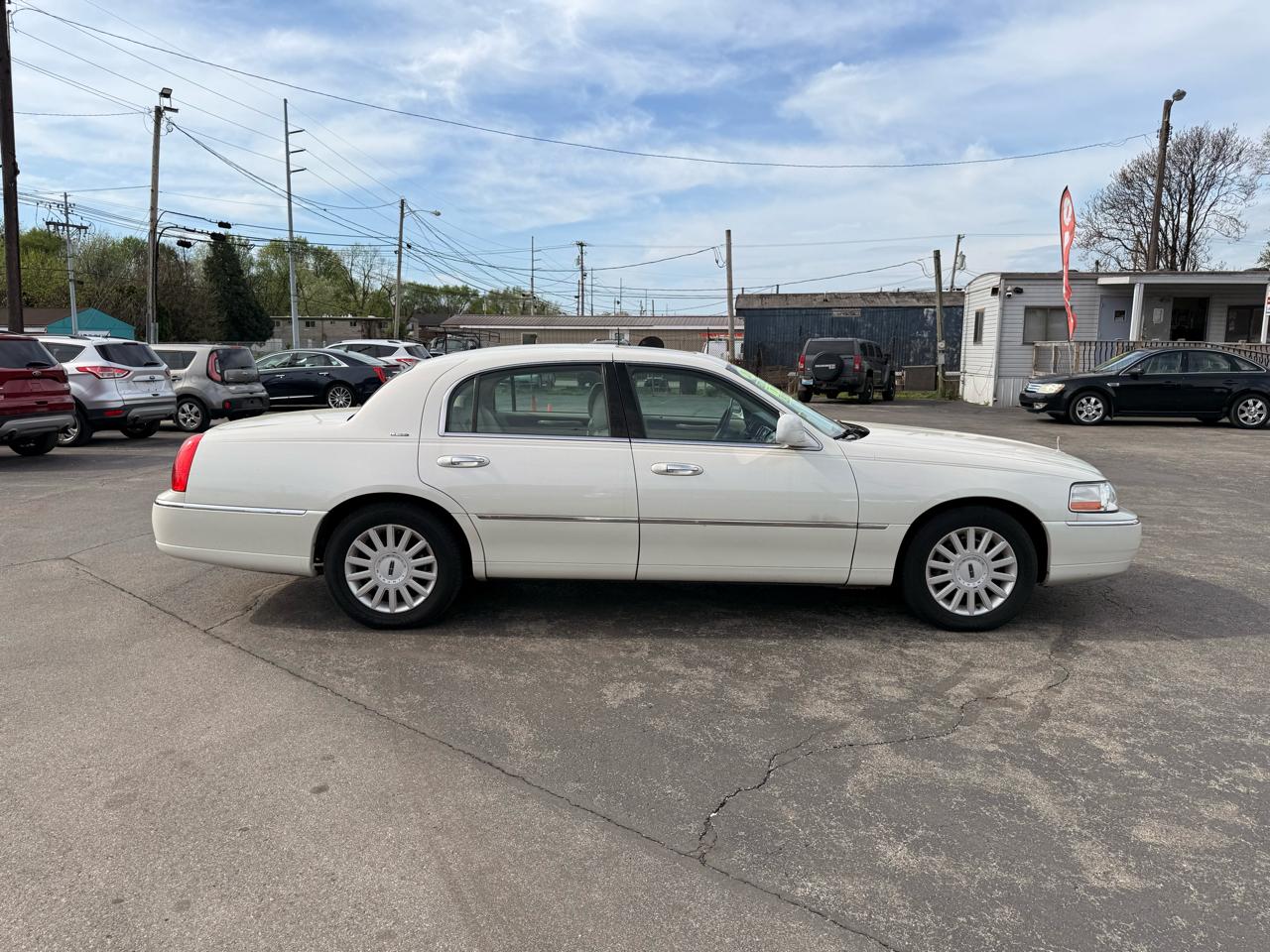 Lincoln Town Car 4dr Sdn Ultimate 2004