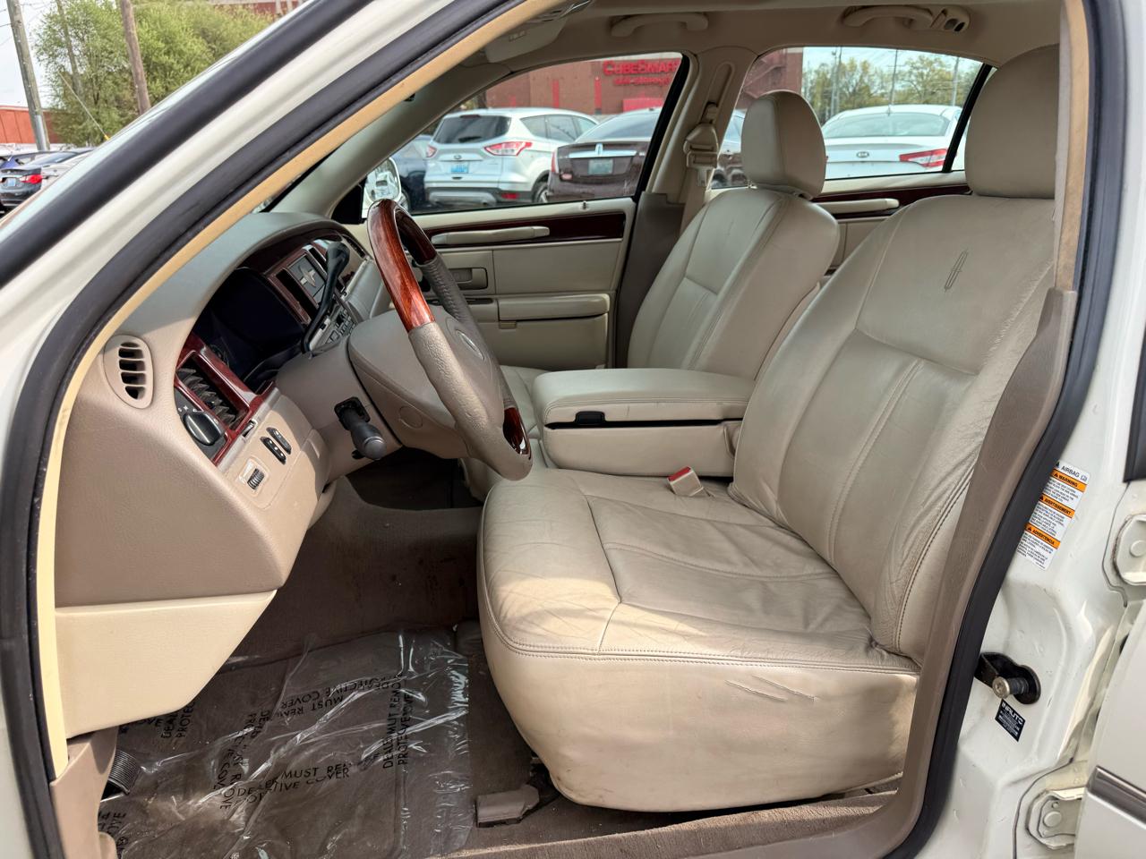 Lincoln Town Car 4dr Sdn Ultimate 2004