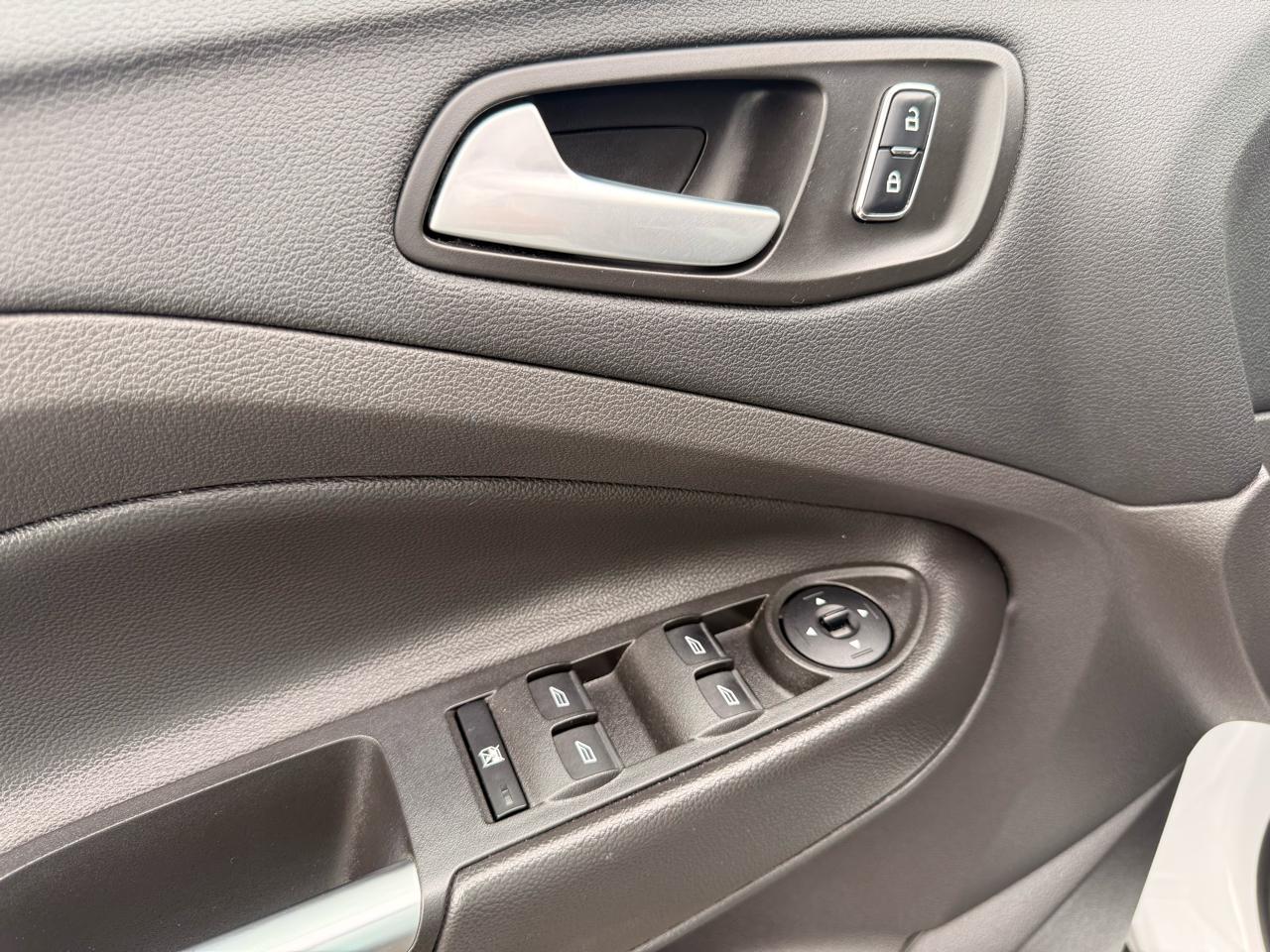 Ford Escape 4WD 4dr SE 2016