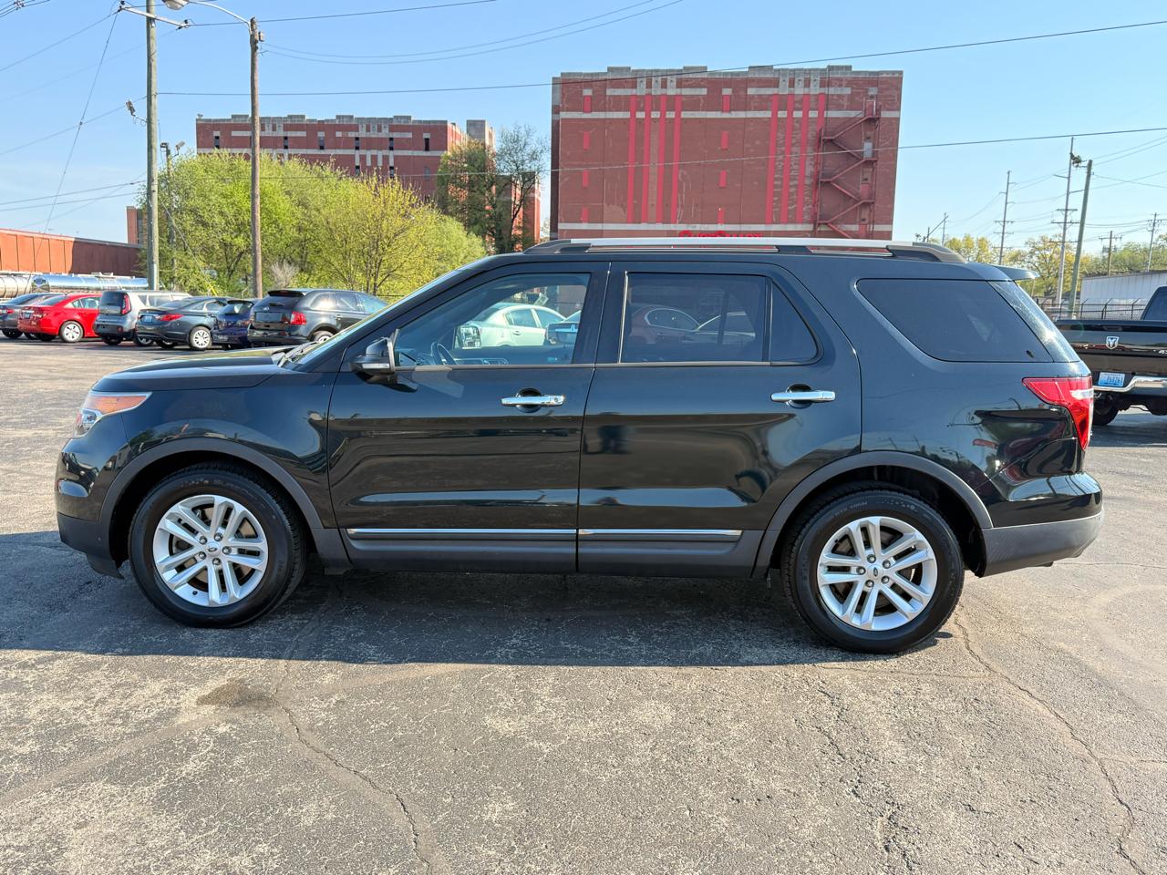 Ford Explorer FWD 4dr XLT 2014