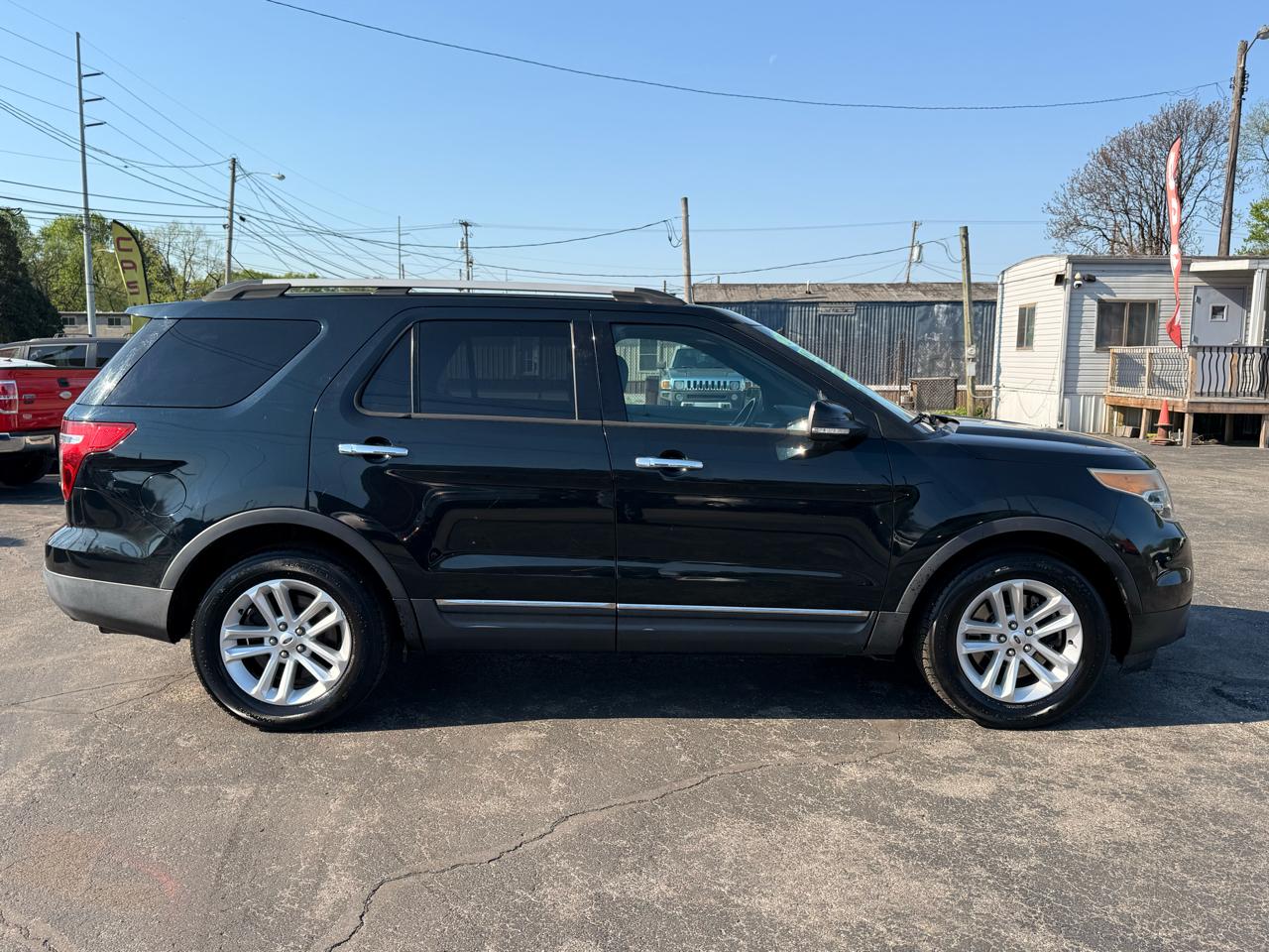 Ford Explorer FWD 4dr XLT 2014