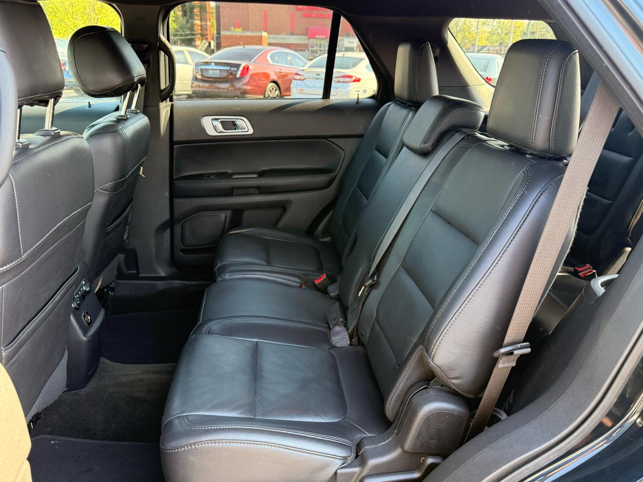 Ford Explorer FWD 4dr XLT 2014