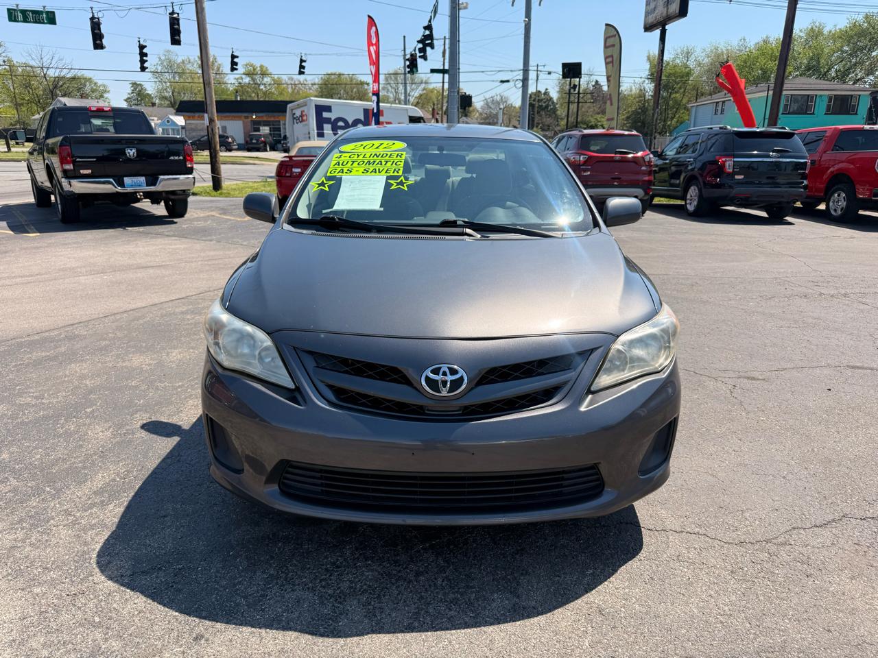 Toyota Corolla 4dr Sdn Auto LE (Natl) 2012