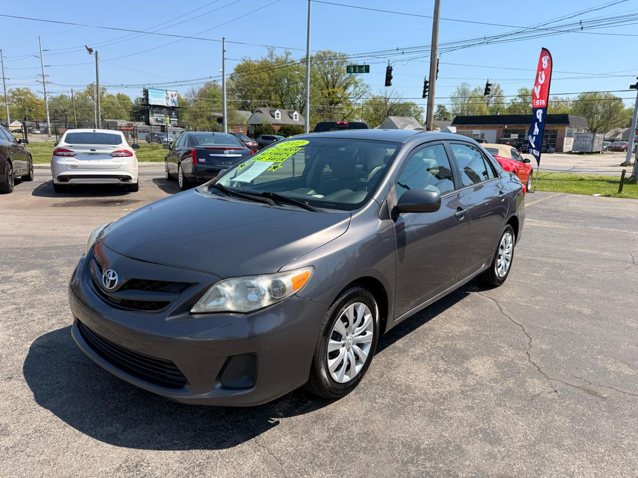 Toyota Corolla 4dr Sdn Auto LE (Natl) 2012