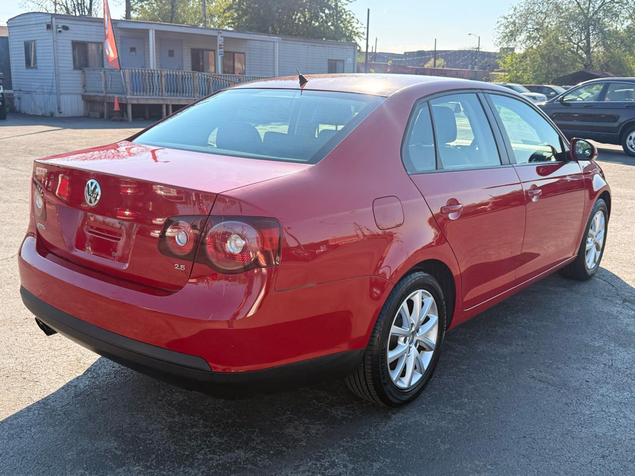 Volkswagen Jetta Sedan 4dr Auto Limited PZEV 2010