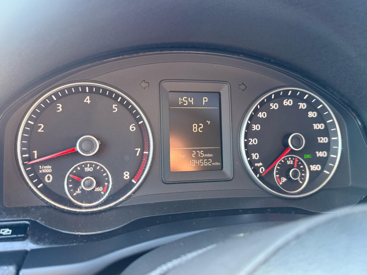 Volkswagen Jetta Sedan 4dr Auto Limited PZEV 2010