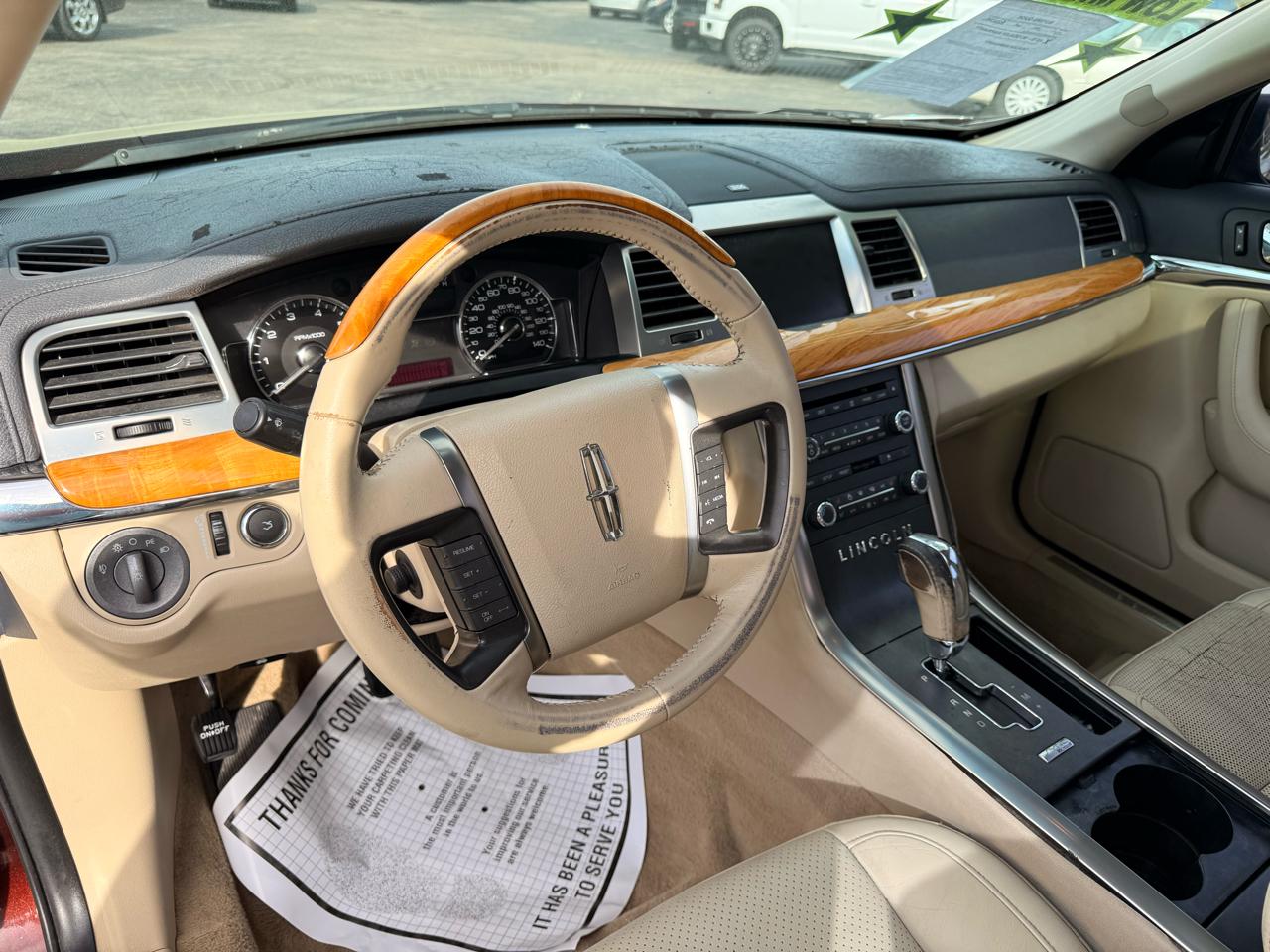 Lincoln MKS 4dr Sdn FWD 2009