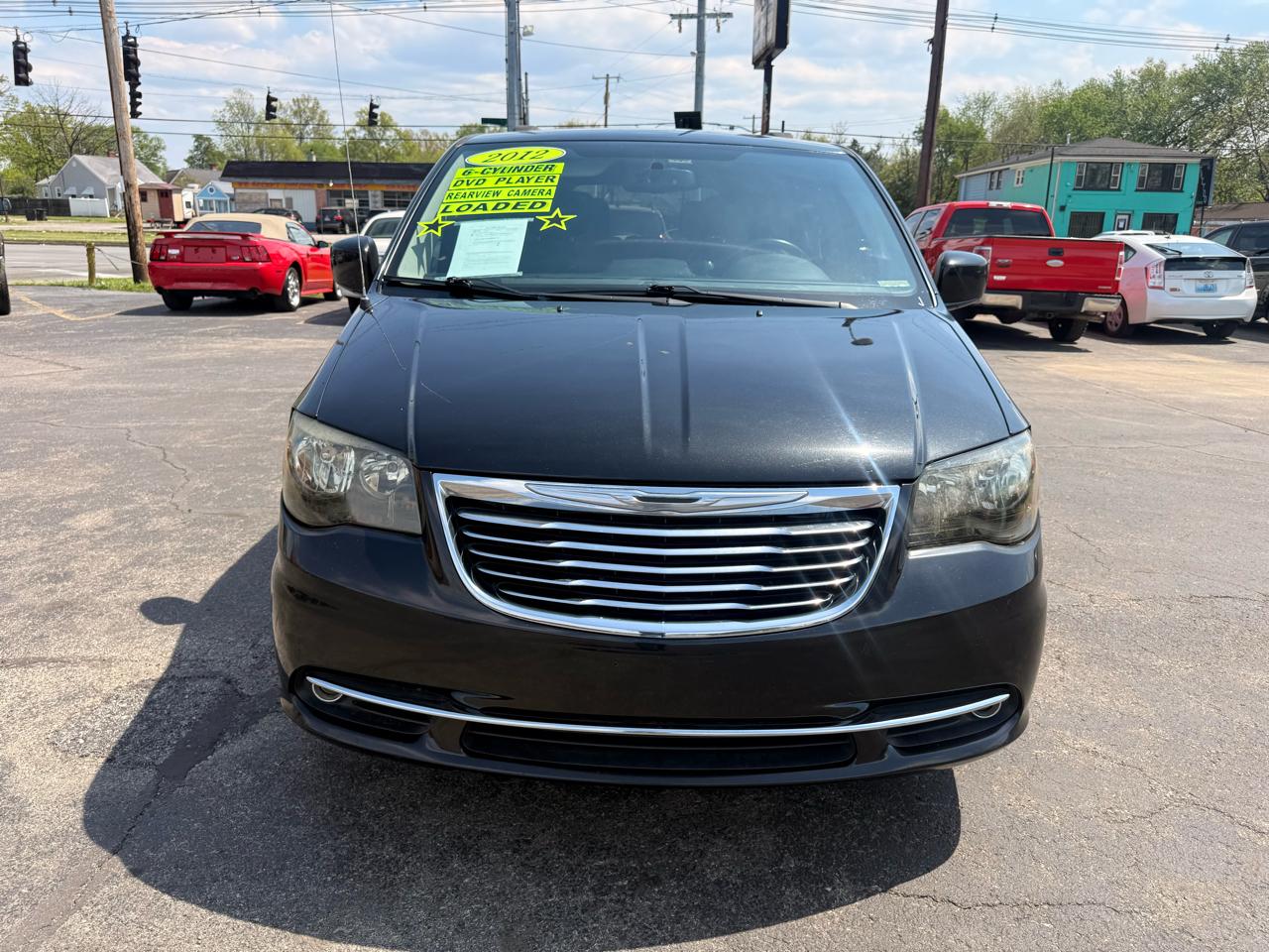 Chrysler Town & Country 4dr Wgn Touring 2012