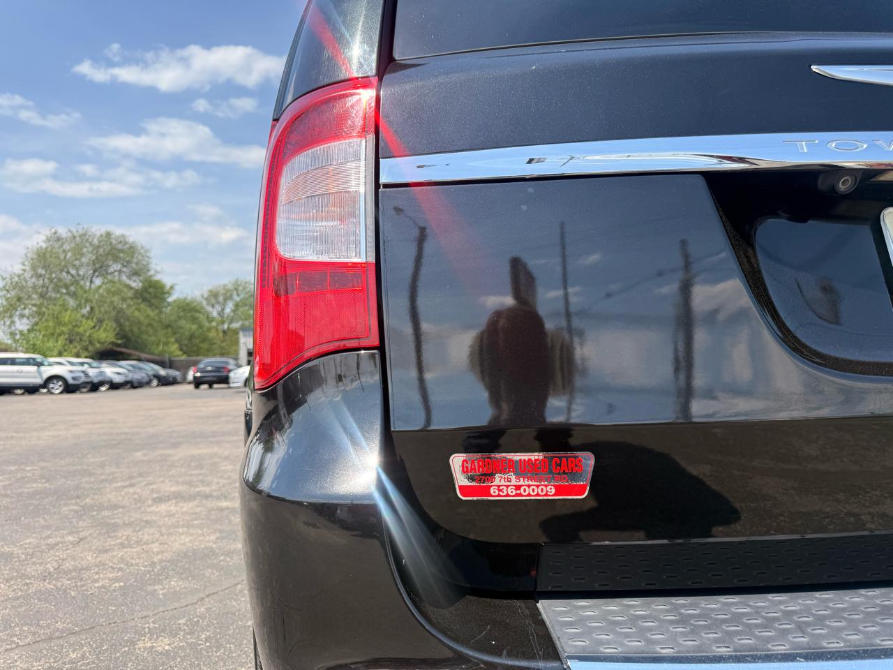 Chrysler Town & Country 4dr Wgn Touring 2012