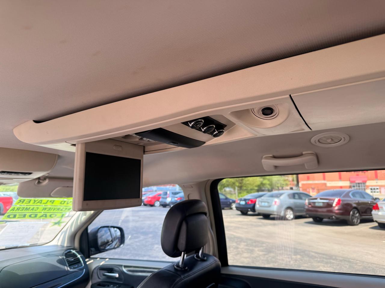 Chrysler Town & Country 4dr Wgn Touring 2012