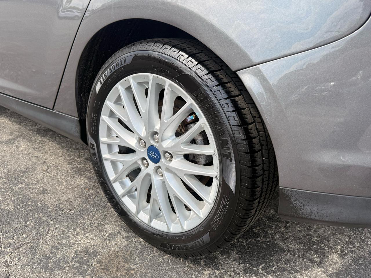 Ford Focus 5dr HB Titanium 2013