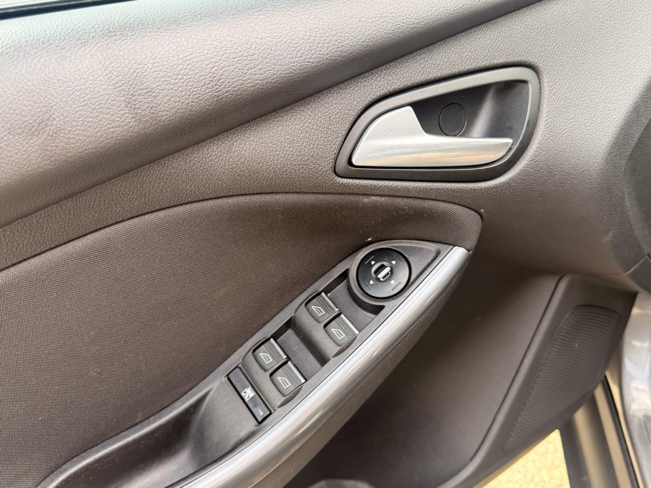 Ford Focus 5dr HB Titanium 2013