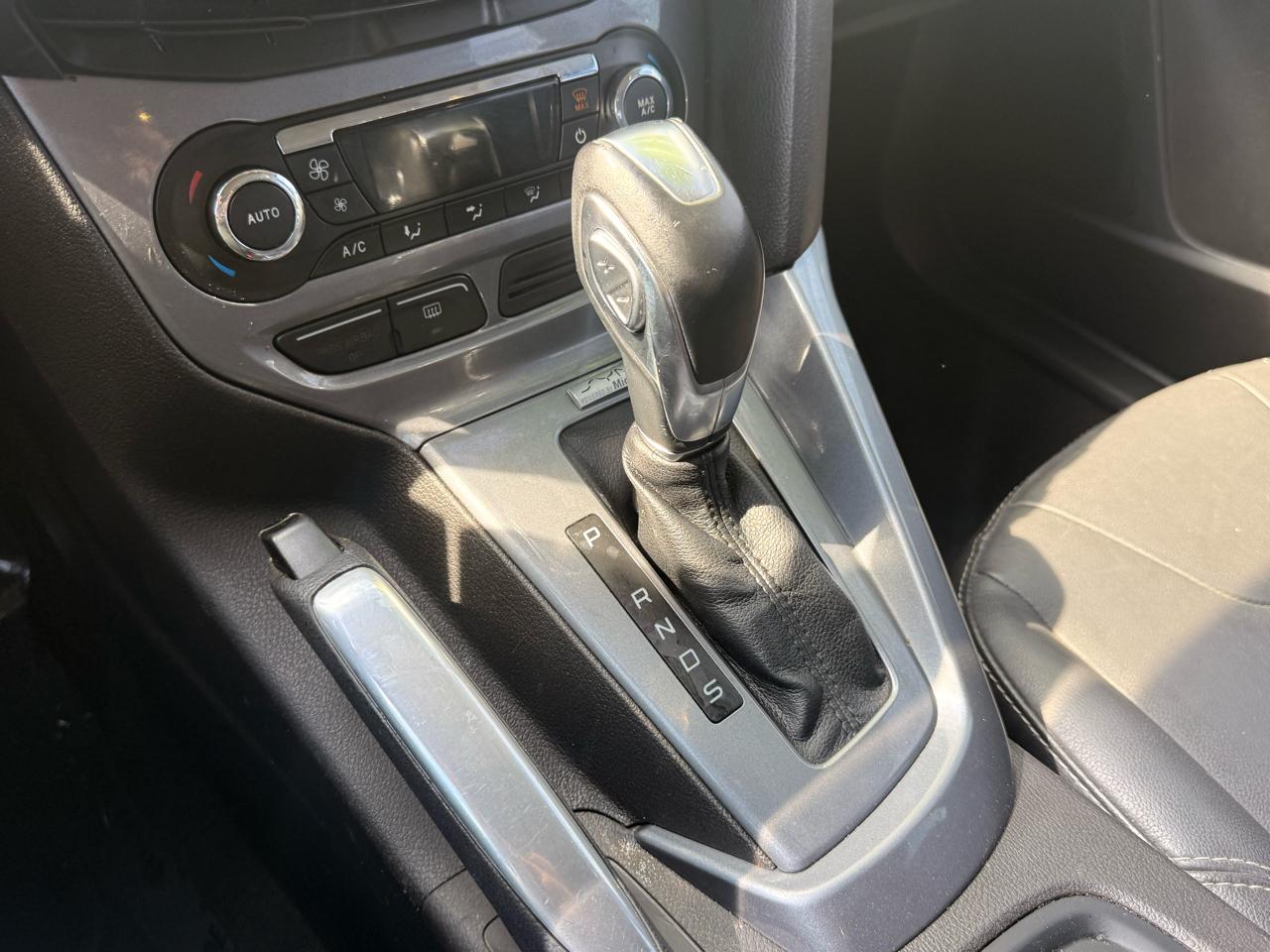 Ford Focus 5dr HB Titanium 2013