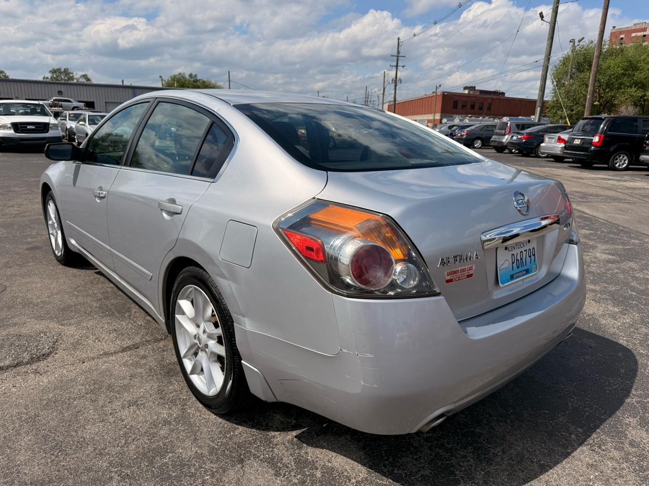 Nissan Altima 4dr Sdn I4 CVT 2.5 S 2010