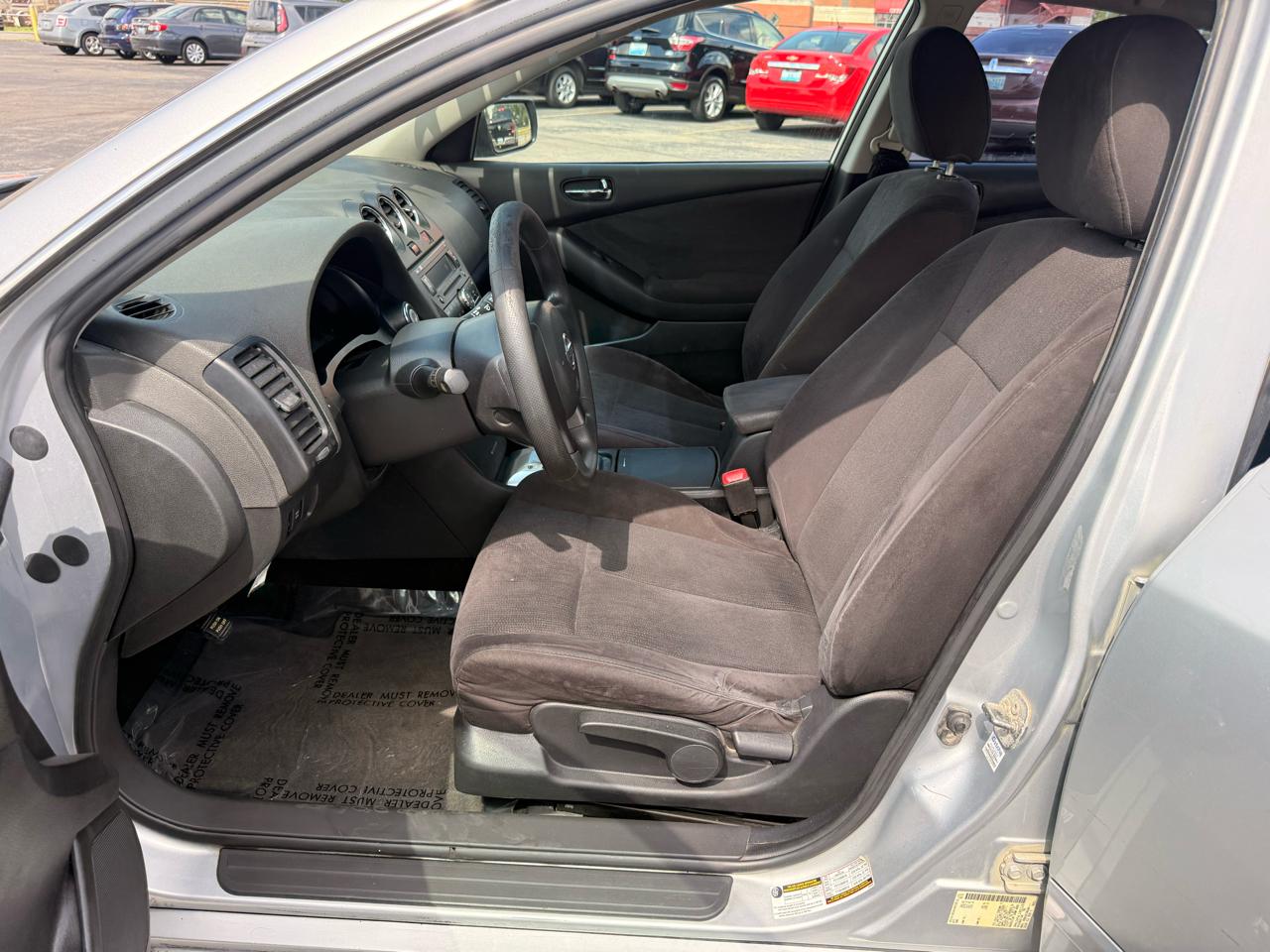 Nissan Altima 4dr Sdn I4 CVT 2.5 S 2010