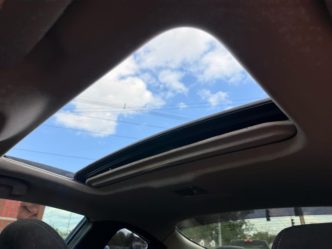 Nissan Altima 2dr Cpe I4 CVT 2.5 S 2011