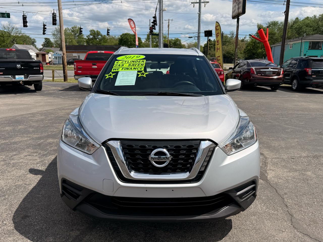 Nissan Kicks SV FWD 2019