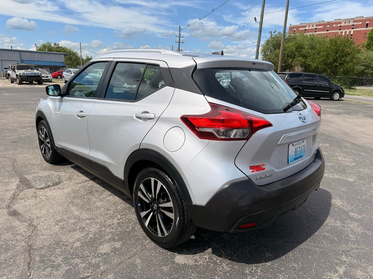 Nissan Kicks SV FWD 2019