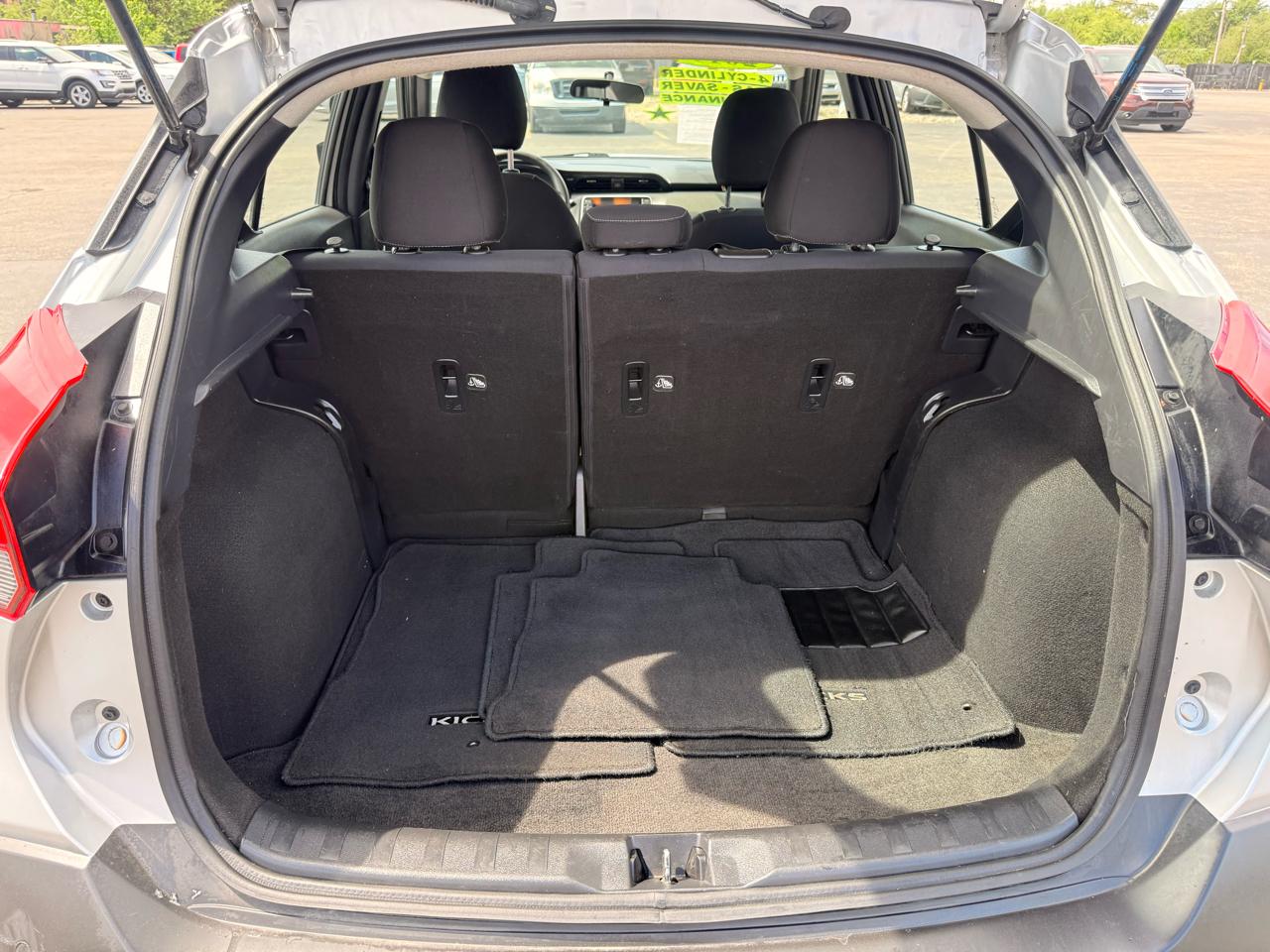 Nissan Kicks SV FWD 2019