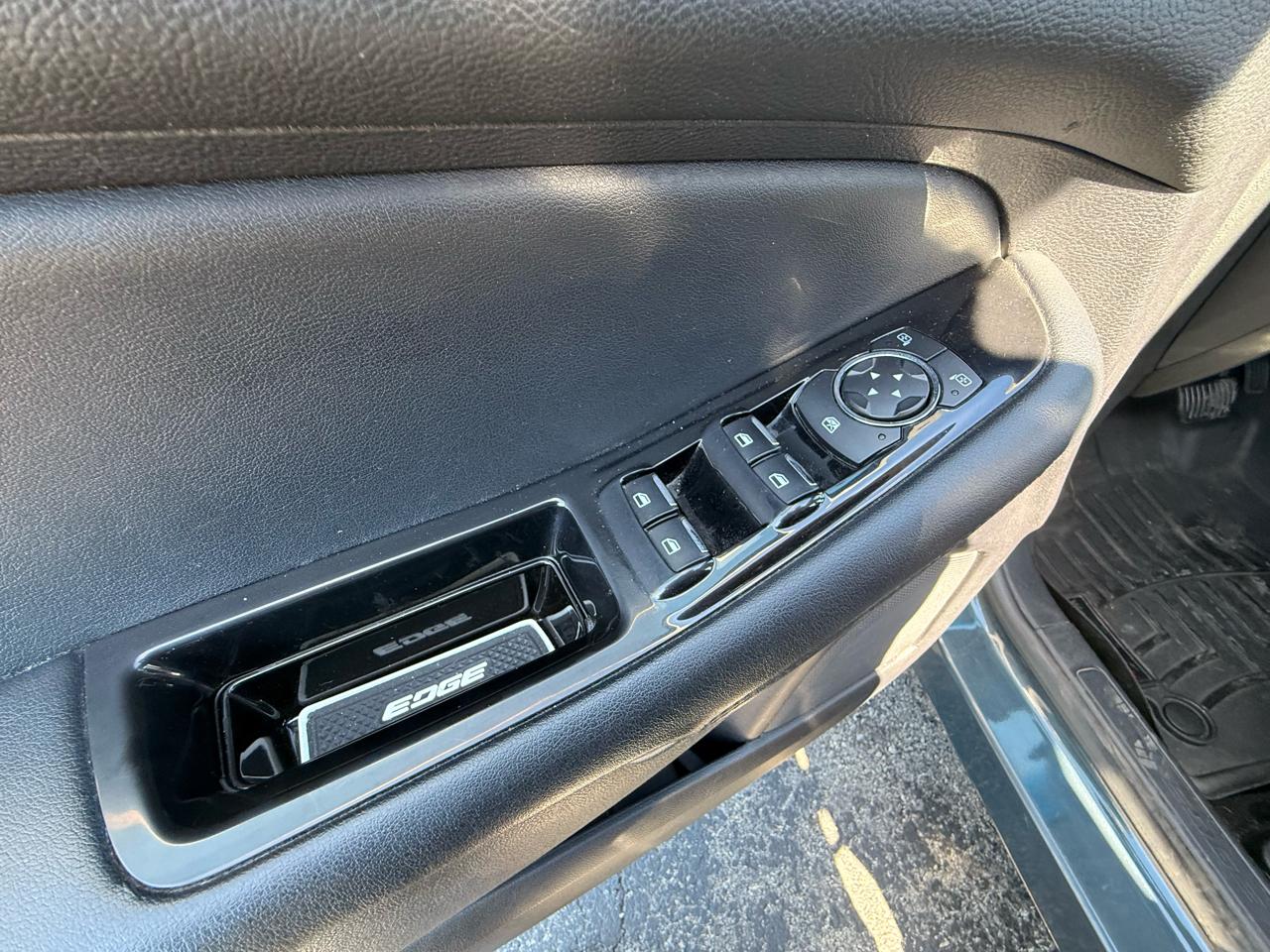 Ford Edge SEL FWD 2019