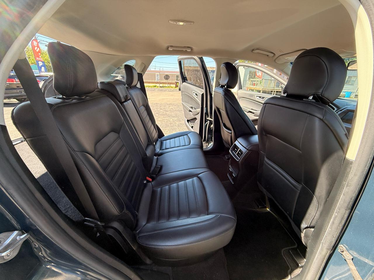 Ford Edge SEL FWD 2019