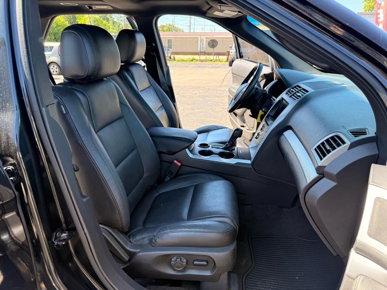 Ford Explorer FWD 4dr XLT 2015