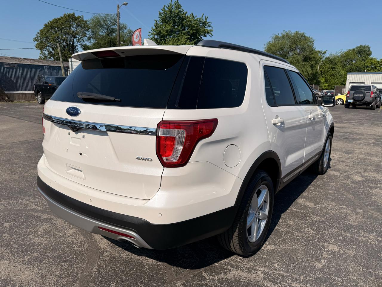 Ford Explorer 4WD 4dr XLT 2016