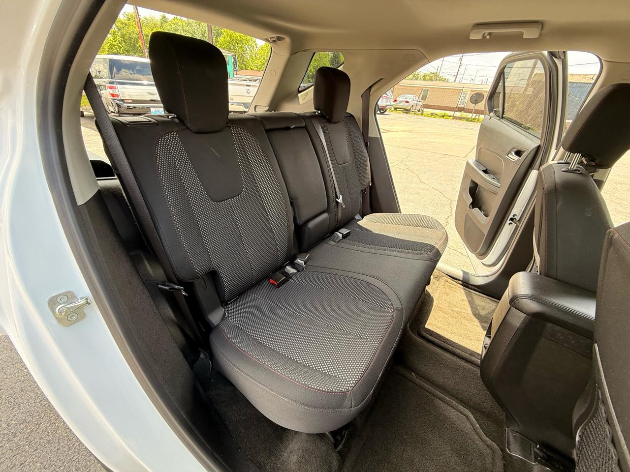 Chevrolet Equinox FWD 4dr LT w/1LT 2017