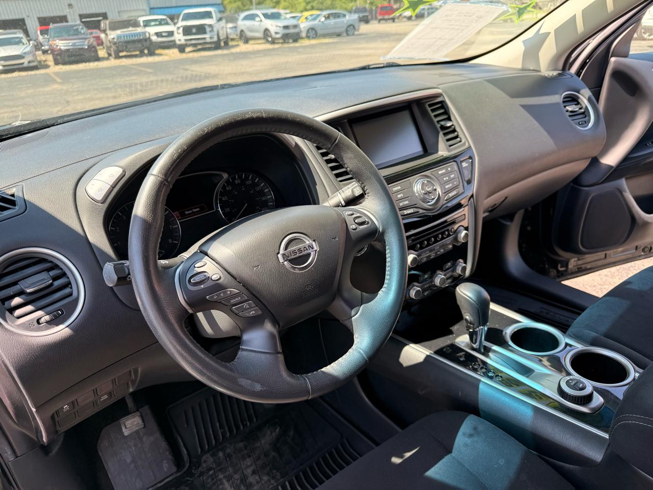 Nissan Pathfinder 4WD 4dr SV 2016