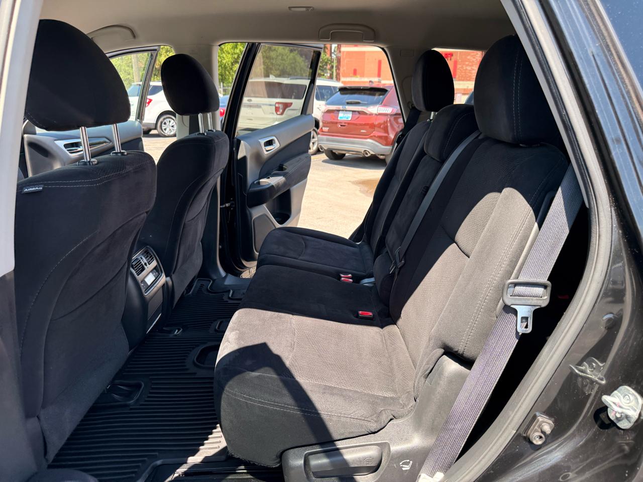 Nissan Pathfinder 4WD 4dr SV 2016