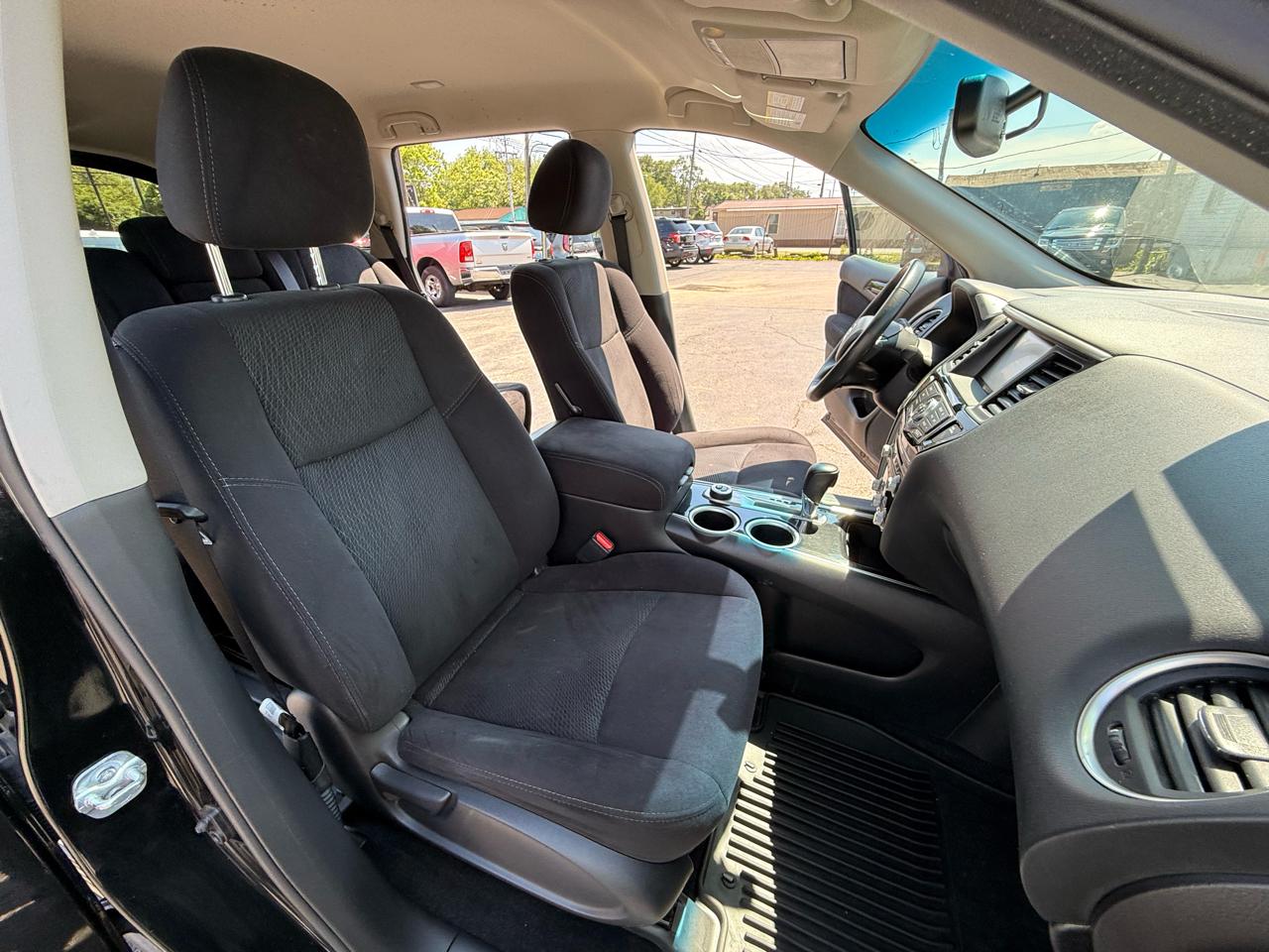 Nissan Pathfinder 4WD 4dr SV 2016