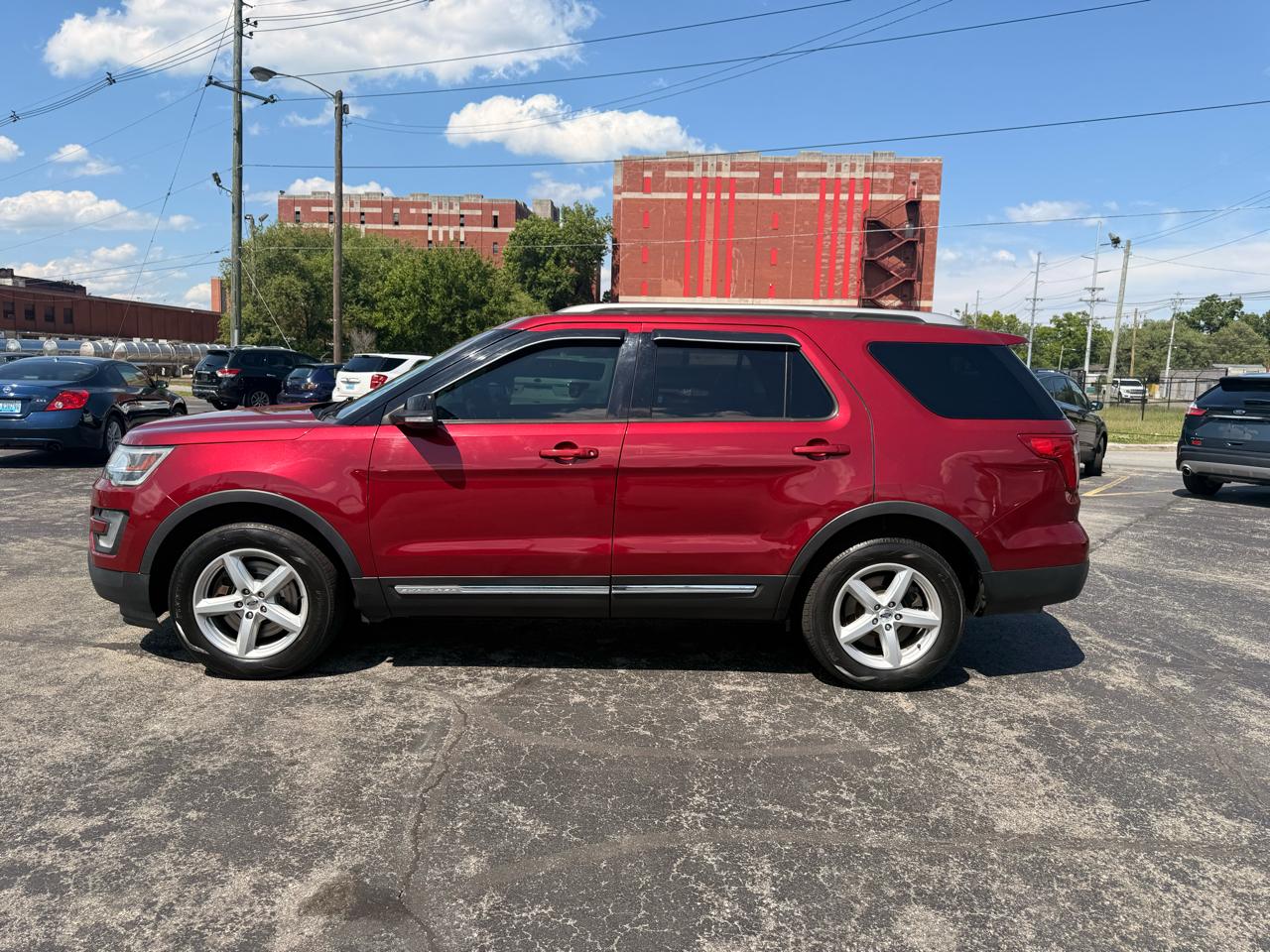 Ford Explorer 4WD 4dr XLT 2016