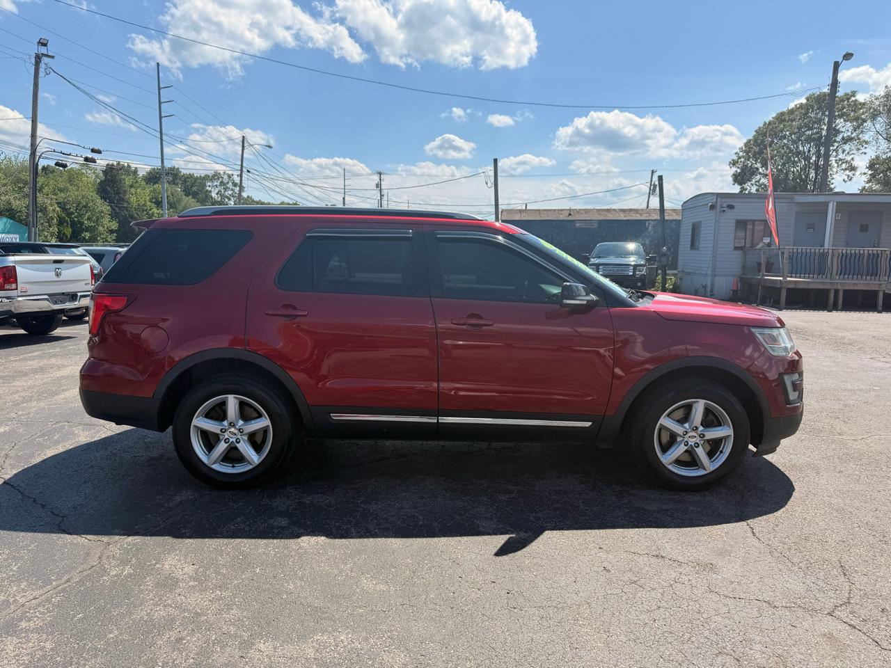 Ford Explorer 4WD 4dr XLT 2016