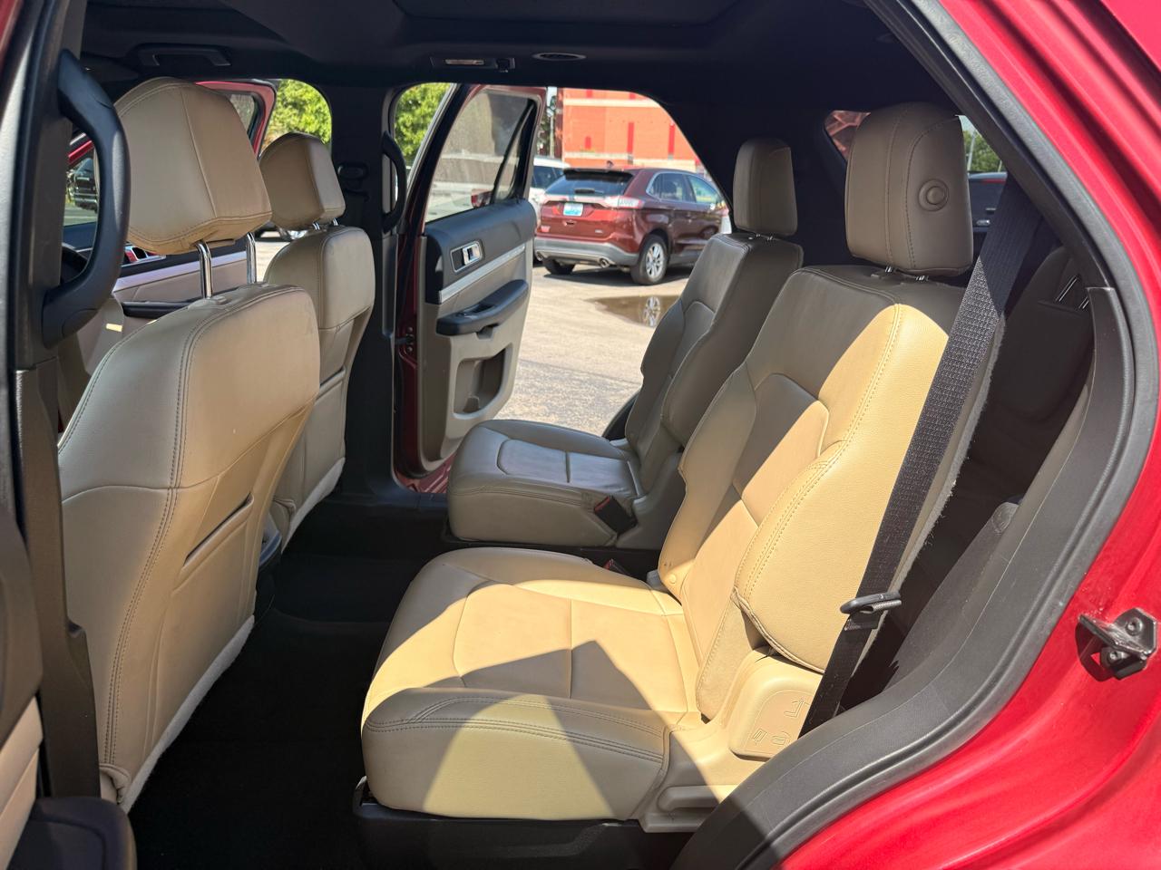 Ford Explorer 4WD 4dr XLT 2016