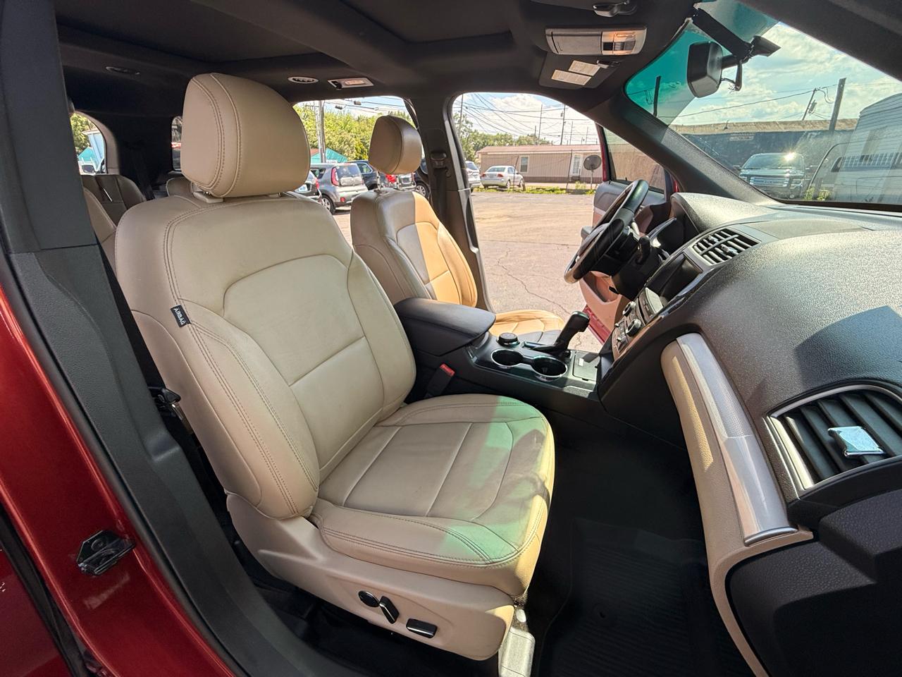 Ford Explorer 4WD 4dr XLT 2016