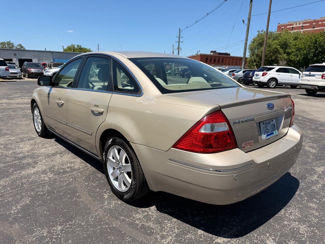 Ford Five Hundred 4dr Sdn SEL 2006
