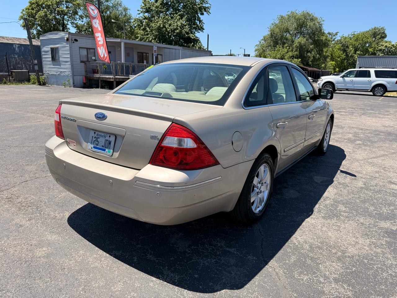 Ford Five Hundred 4dr Sdn SEL 2006