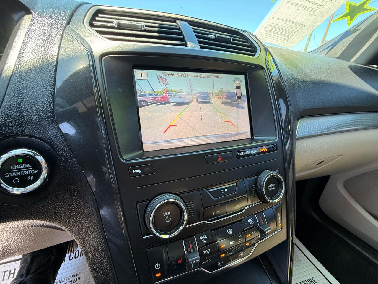 Ford Explorer XLT 4WD 2018