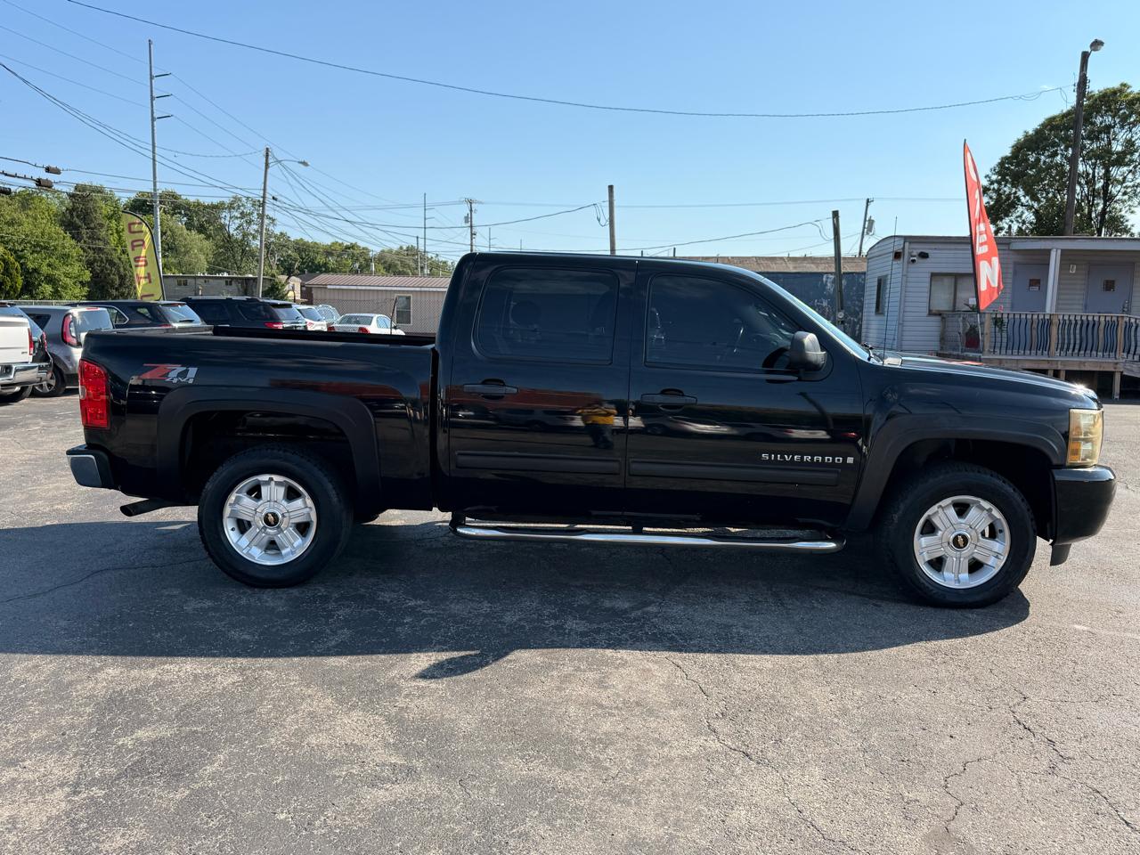 Chevrolet Silverado 1500 4WD Crew Cab 143.5" LT 2009