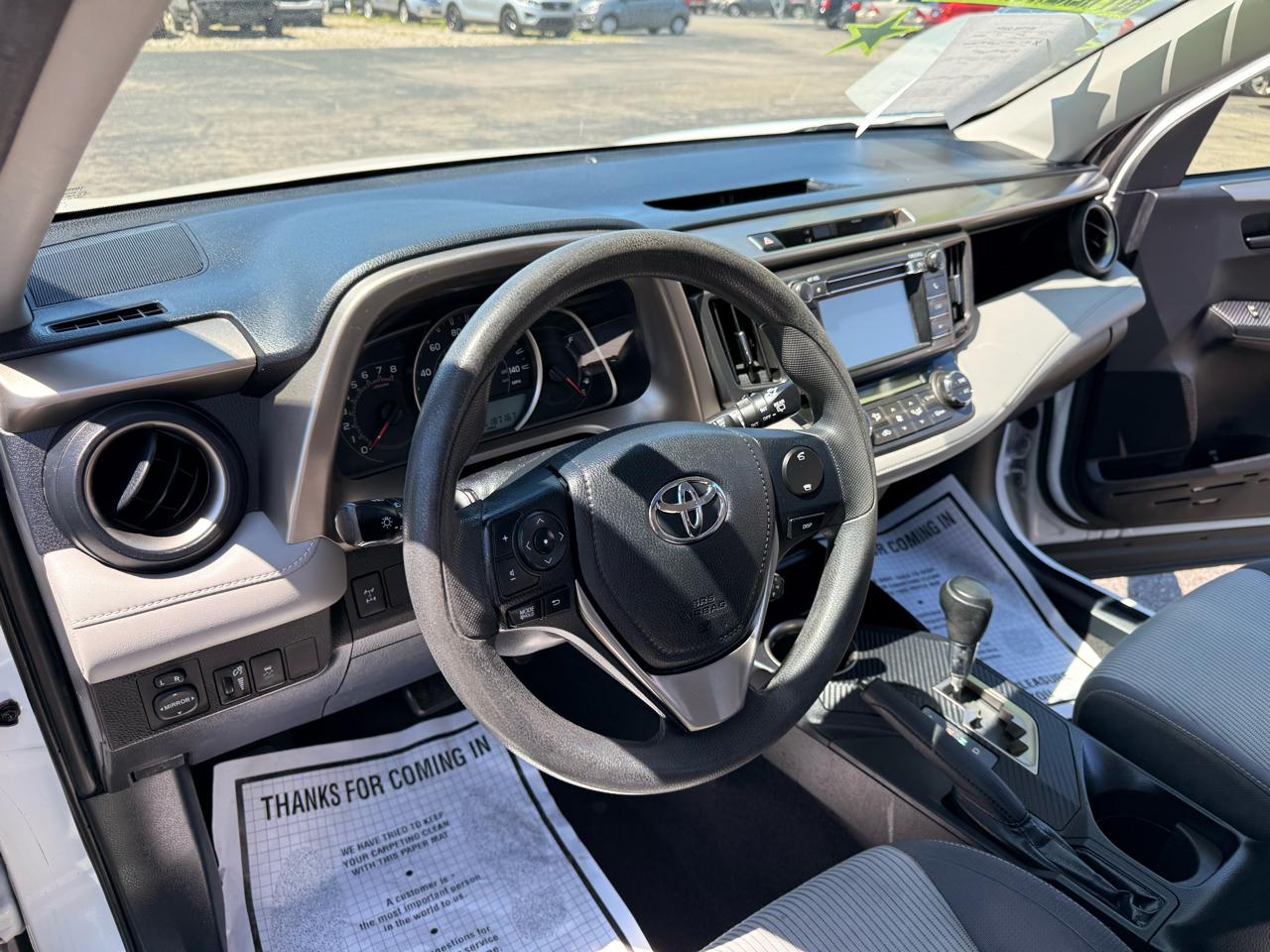 Toyota RAV4 AWD 4dr XLE (Natl) 2013