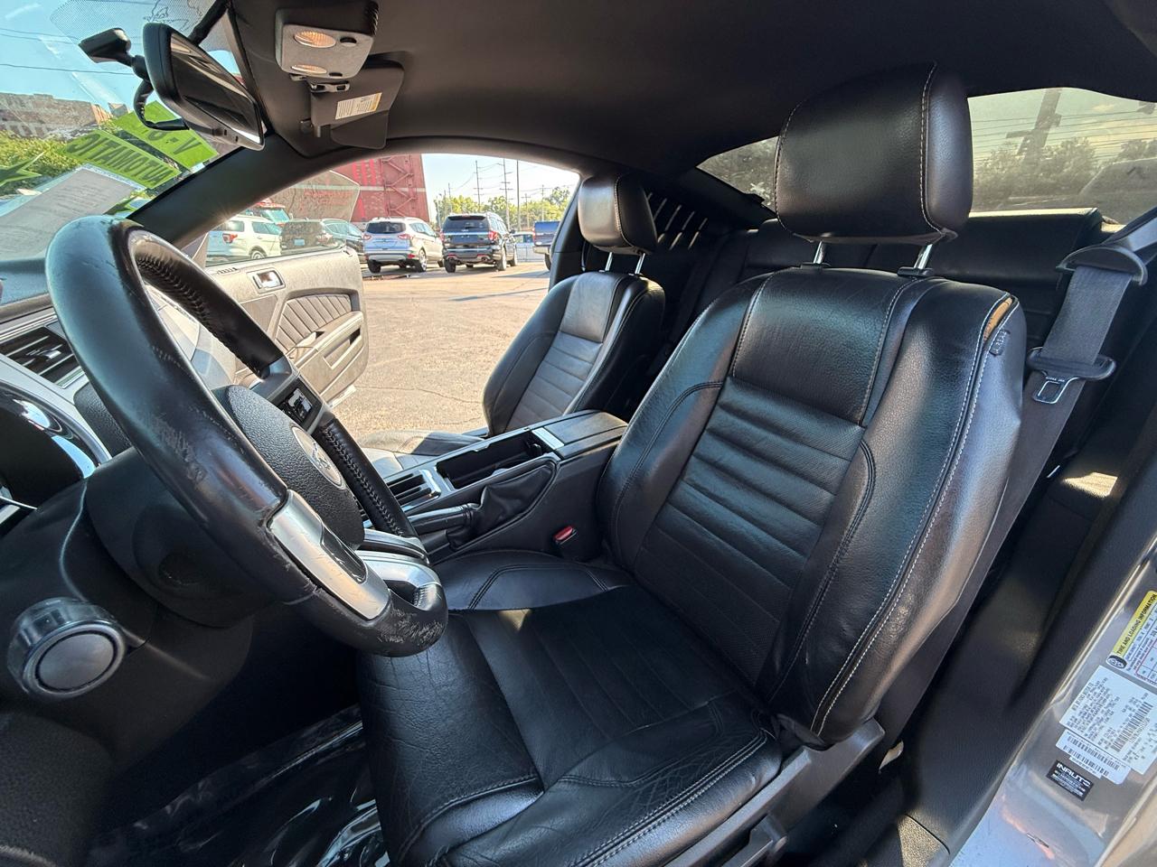 Ford Mustang 2dr Cpe GT 2010