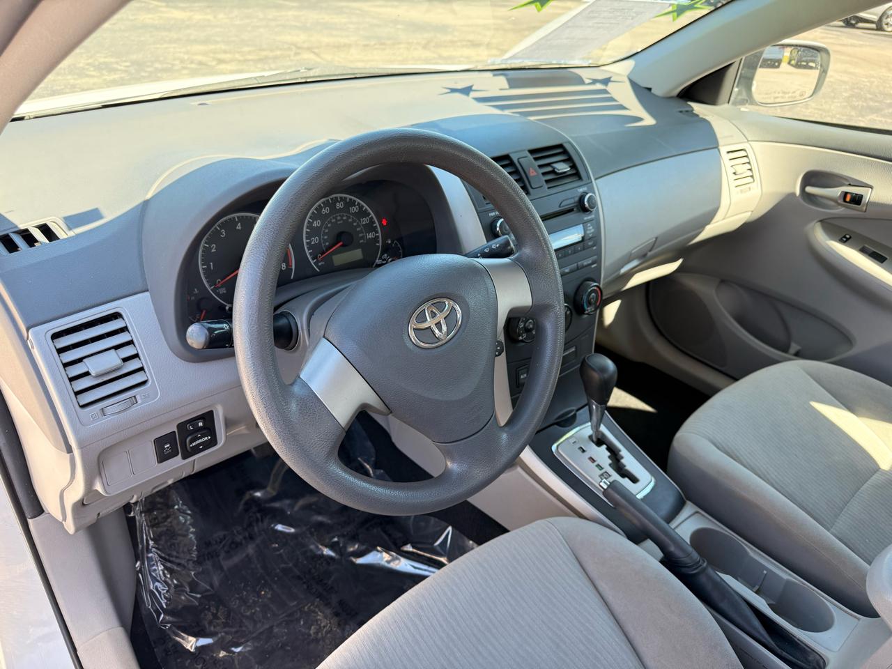 Toyota Corolla 4dr Sedan Auto 2010