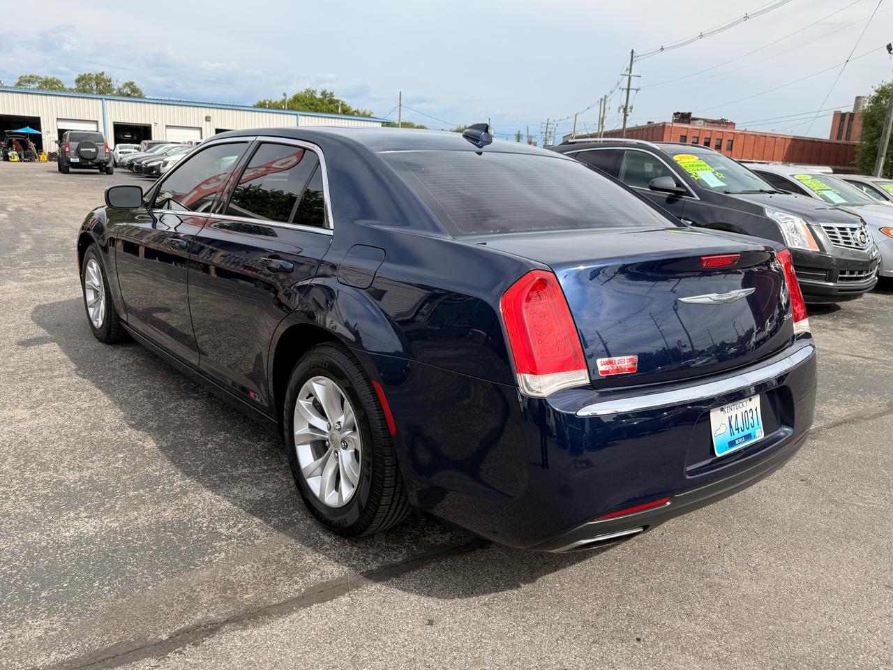 Chrysler 300 4dr Sdn Anniversary Edition RWD 2016