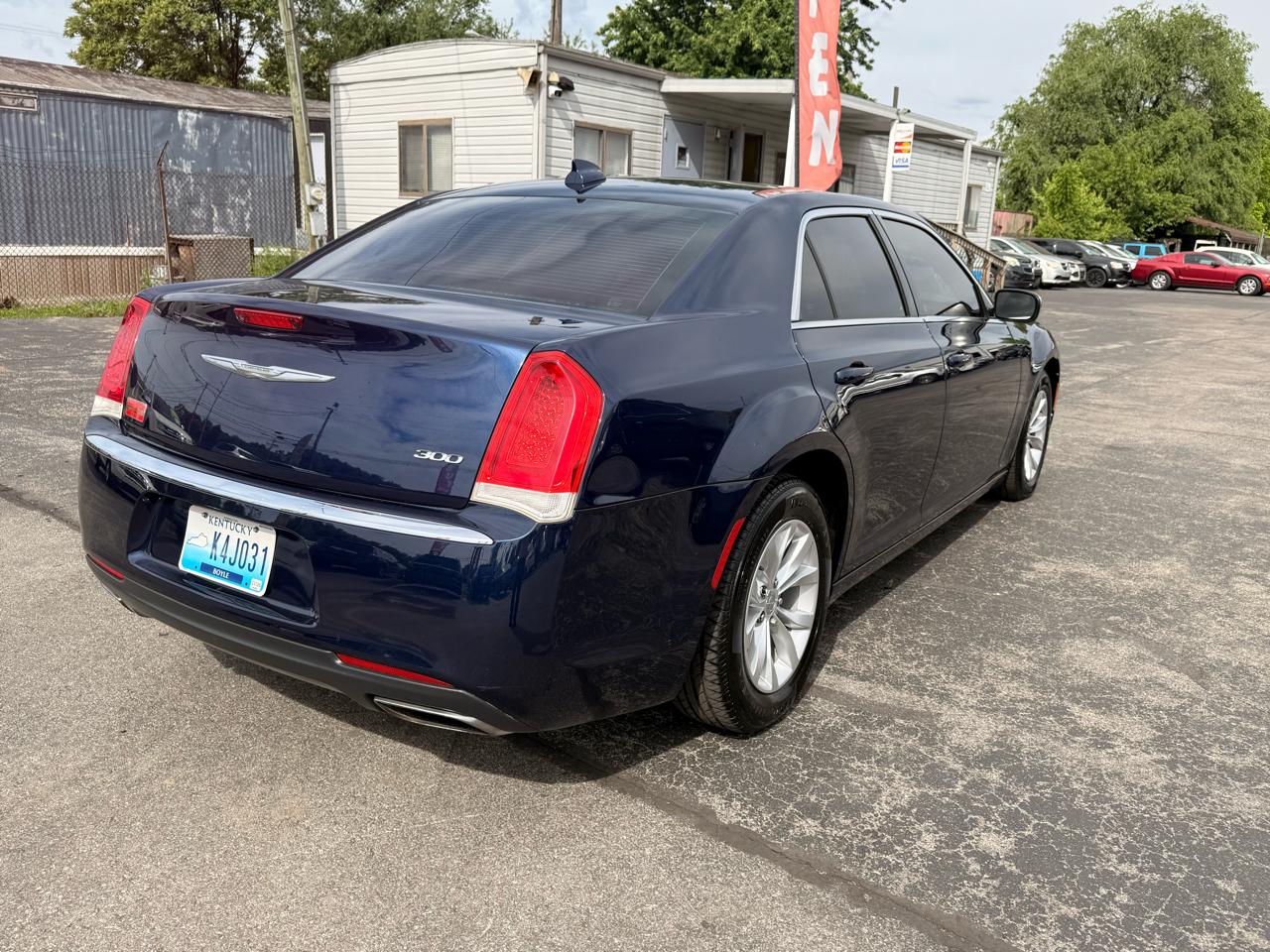 Chrysler 300 4dr Sdn Anniversary Edition RWD 2016