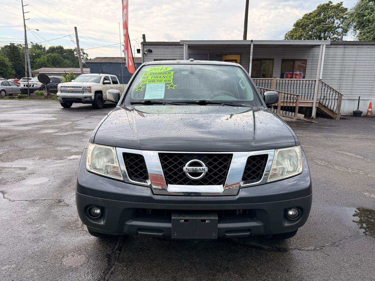 Nissan Frontier 2WD Crew Cab SWB Auto SV 2013